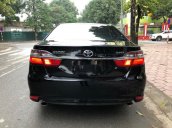 Cần bán gấp Toyota Camry sản xuất năm 2017, màu đen