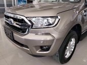 Cần bán xe Ford Ranger đời 2018, màu bạc, nhập khẩu