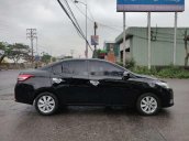 Cần bán gấp Toyota Vios sản xuất 2014, màu đen, số sàn