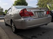 Bán Toyota Camry MT năm 2004 số sàn