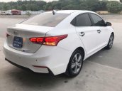 Cần bán xe Hyundai Accent 2019, màu trắng giá cạnh tranh