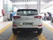 Ưu đãi giá thấp với chiếc Hyundai Tucson bản đặc biệt, đời 2017, màu bạc