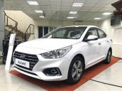 Hyundai Accent số sàn, màu trắng 420tr, tặng phụ kiện