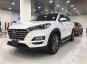 Ưu đãi giảm giá siêu khủng chiếc xe Hyundai Tucson 2.0 máy xăng đặc biệt, sản xuất 2020, màu trắng