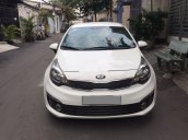 Bán Kia Rio đời 2017, màu trắng, xe nhập, số sàn