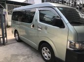 Bán Toyota Hiace năm sản xuất 2009, màu bạc, giá 350tr