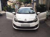 Bán Kia Rio đời 2017, màu trắng, xe nhập, số sàn