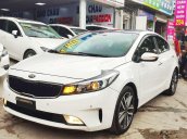 Bán Kia Cerato 2.0 AT 2016, màu trắng đẹp như mới, 570tr