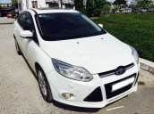 Cần bán Ford Focus năm sản xuất 2015, màu trắng ít sử dụng, giá 468tr