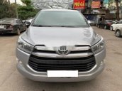 Bán ô tô Toyota Innova V sản xuất năm 2017, màu bạc như mới