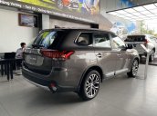 Cần bán Mitsubishi Outlander sản xuất năm 2019, màu nâu