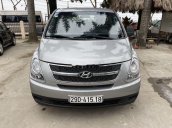 Cần bán xe Hyundai Starex sản xuất năm 2015, màu bạc, nhập khẩu Hàn Quốc chính chủ, giá 590tr