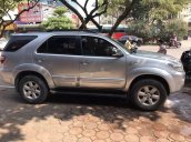 Cần bán Toyota Fortuner 2.7V đời 2011, màu bạc, 495tr