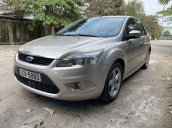 Bán Ford Focus sản xuất năm 2010, màu xám, giá 365tr