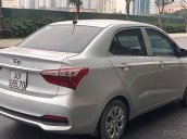 Cần bán gấp Hyundai Grand i10 sản xuất 2018, màu bạc