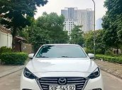 Bán xe Mazda 3 2.0 đời 2017, màu trắng, 670tr