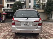 Cần bán Toyota Innova E 2.0MT 2016, màu bạc