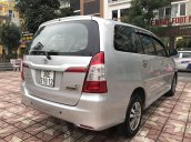 Cần bán Toyota Innova E 2.0MT 2016, màu bạc