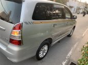 Bán Toyota Innova đời 2012, màu bạc chính chủ