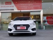 Bán ô tô Hyundai Accent sản xuất năm 2018, màu trắng, xe gia đình, giá chỉ 500 triệu