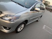 Bán Toyota Innova đời 2012, màu bạc chính chủ