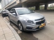 Bán Chevrolet Cruze LT năm 2018, màu bạc số sàn, 395 triệu