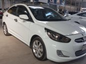 Cần bán gấp Hyundai Accent năm sản xuất 2012, màu trắng, xe nhập, số tự động