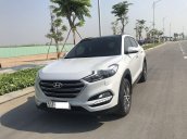 Cần bán Hyundai Tucson 2.0 sản xuất năm 2015, màu trắng, giá chỉ 780 triệu