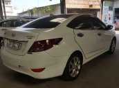 Cần bán gấp Hyundai Accent năm sản xuất 2012, màu trắng, xe nhập, số tự động