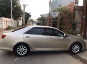 Bán ô tô Toyota Camry sản xuất năm 2014, màu bạc, giá chỉ 690 triệu