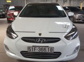 Cần bán gấp Hyundai Accent năm sản xuất 2012, màu trắng, xe nhập, số tự động