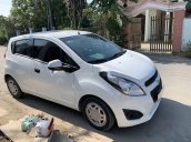 Bán ô tô Chevrolet Spark đời 2017, màu trắng xe gia đình