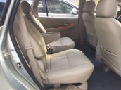 Cần bán Toyota Innova 2.0G sản xuất năm 2011, màu xám, giá chỉ 395 triệu