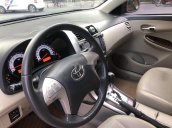 Bán Toyota Corolla Altis đời 2011, màu đen xe gia đình