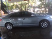 Cần bán Toyota Camry sản xuất năm 2010, màu bạc