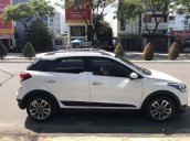 Bán ô tô Hyundai i20 Active năm sản xuất 2015, màu trắng, nhập khẩu