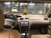 Cần bán Toyota Camry năm 2001, màu trắng