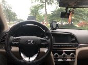 Cần bán Hyundai Elantra đời 2019, màu trắng, nhập khẩu nguyên chiếc
