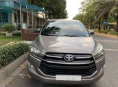 Cần bán Toyota Innova G đời 2017, hai màu