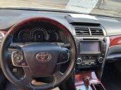 Cần bán lại xe Toyota Camry 2.5Q đời 2013, màu trắng như mới