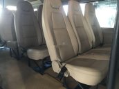 Bán Ford Transit Luxury năm sản xuất 2017, màu bạc, giá 585tr