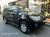 Cần bán gấp Toyota Fortuner 2.7 V AT đời 2010, màu đen