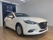 Cần bán gấp Mazda 3 2019, màu trắng giá cạnh tranh