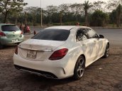 Bán xe Mercedes C300 AMG đời 2017, màu trắng nội thất đỏ