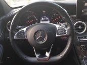 Bán xe Mercedes C300 AMG đời 2017, màu trắng nội thất đỏ