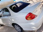 Cần bán lại xe Kia Spectra sản xuất năm 2004, màu trắng chính chủ