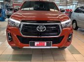 Bán Toyota Hilux 2.8G 4x4 AT đời 2019, nhập khẩu, 870tr