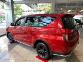 1 xe Innova Venturer màu đỏ - Tự động giao ngay tại Toyota Hùng Vương- KM 60 triệu