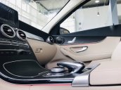 Cần bán lại xe Mercedes C200 sản xuất năm 2018, màu đen như mới