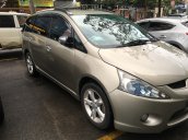 Bán Mitsubishi Grandis đời 2008, màu vàng, giá tốt